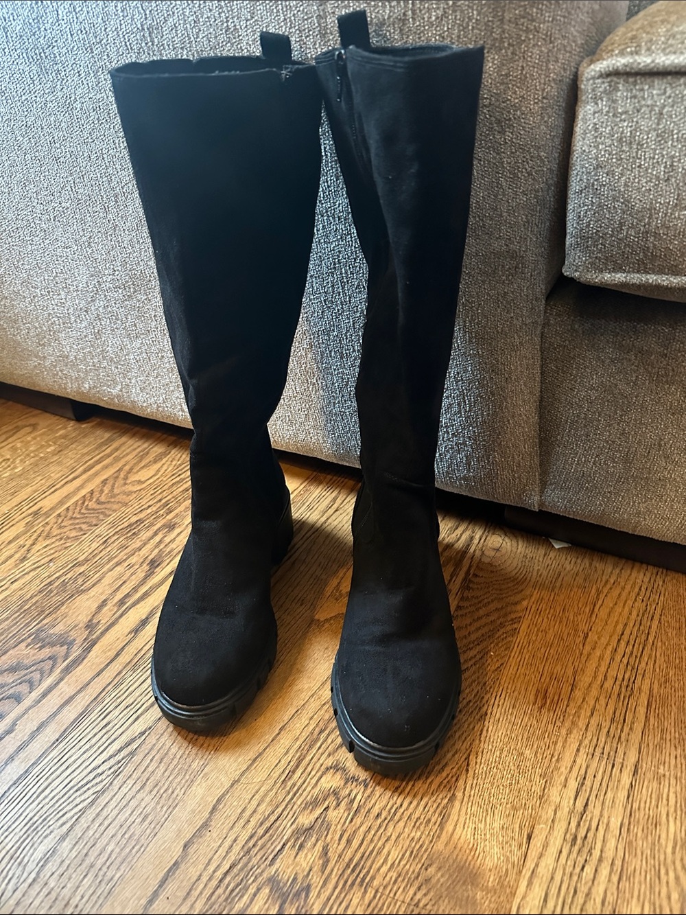 Women's Black Knee-High Suede Platform Boots